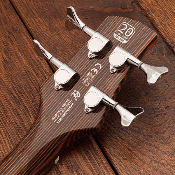 Lindo-Sahara-Electric-Bass-Guitar-Headstock-Back