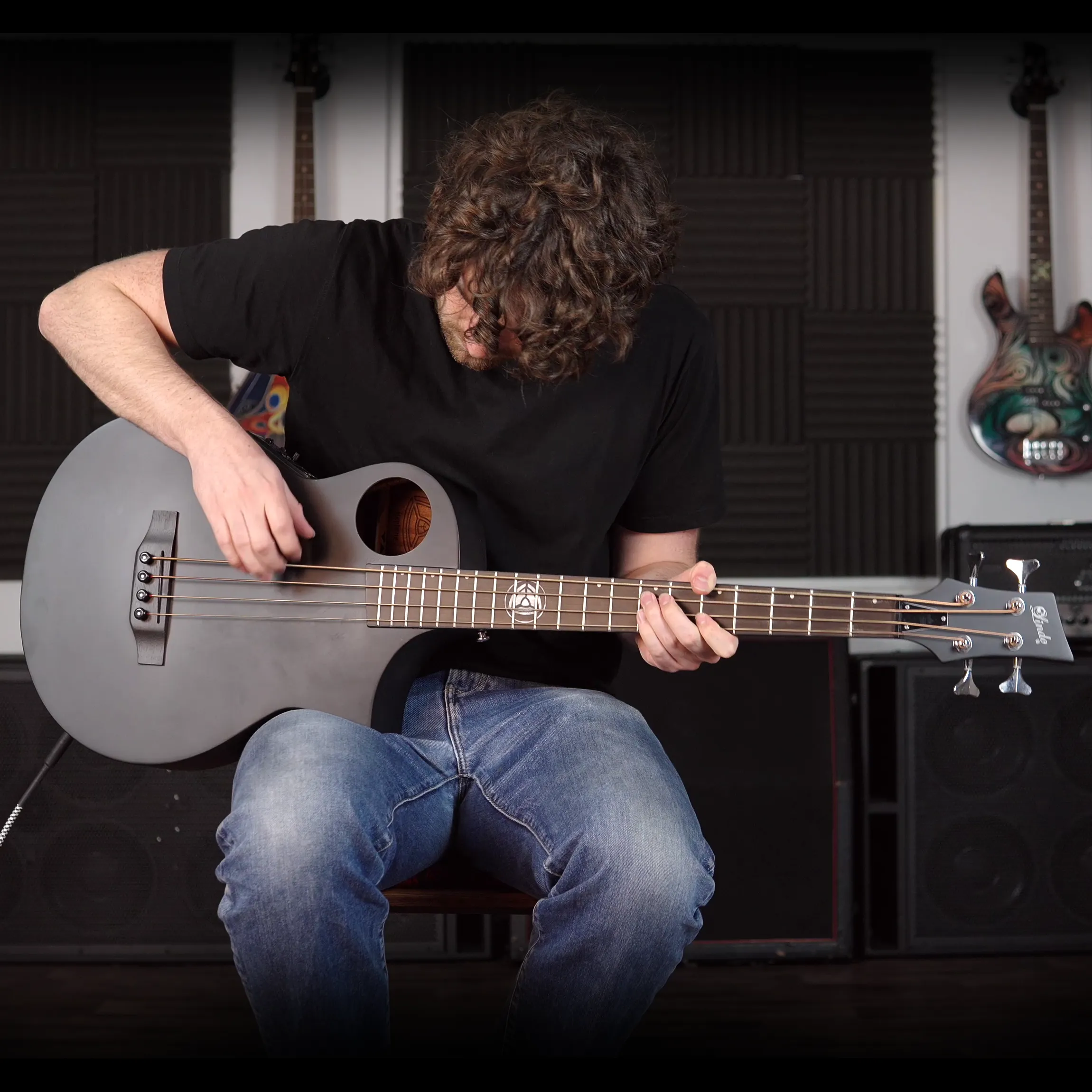 Lindo Neptune V2 Acoustic Bass Playing