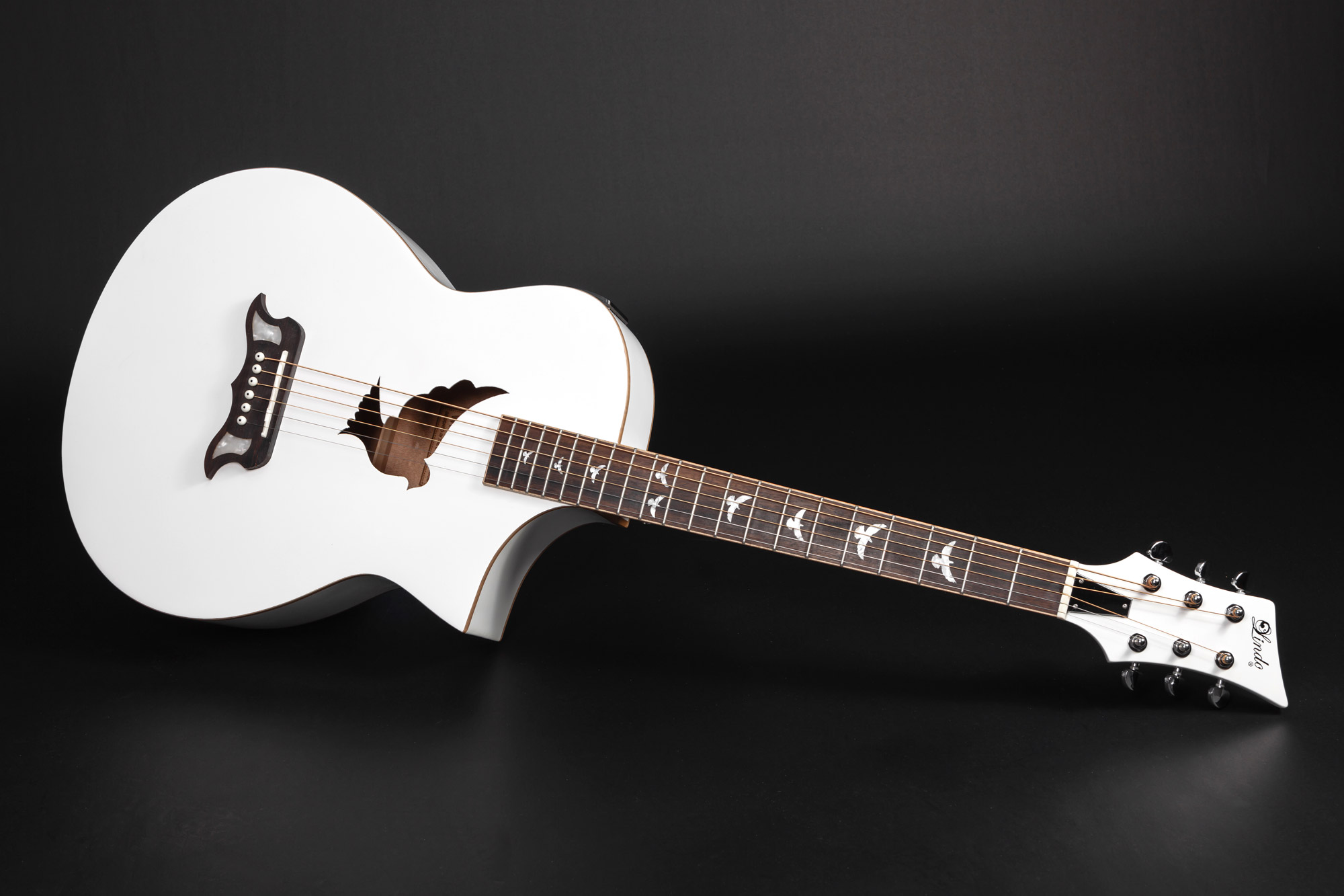 Lindo-White-Dove-V3-Electro-Acoustic-Guitar-Full