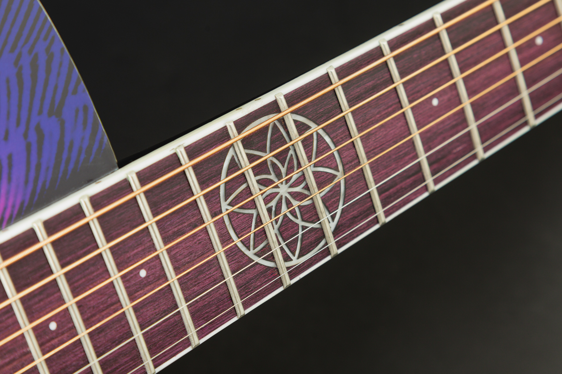 Lindo-Swallow-V2-Electro-Acoustic-Guitar-Inlay
